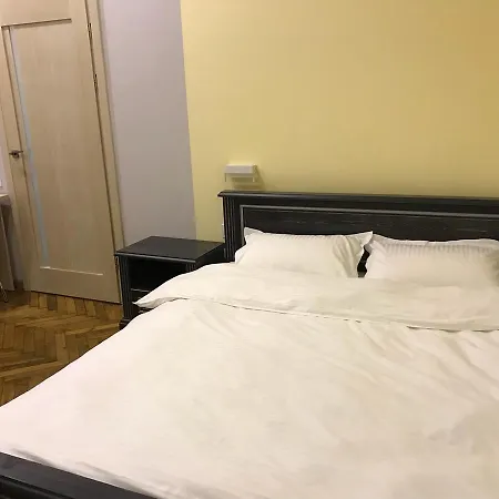 On Khorvatska Street