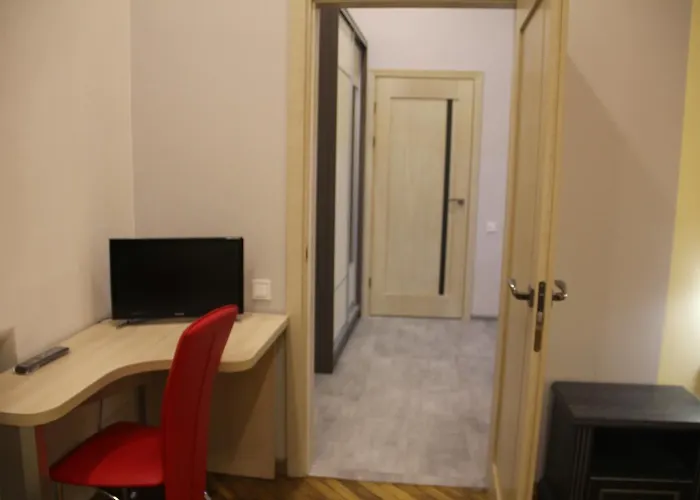 Apartment On Khorvatska Street