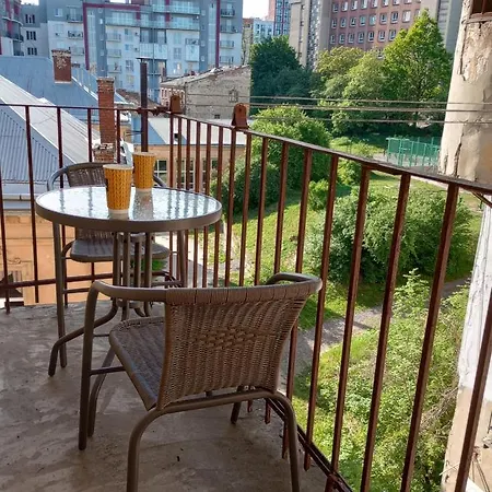 On Khorvatska Street Daire Lviv