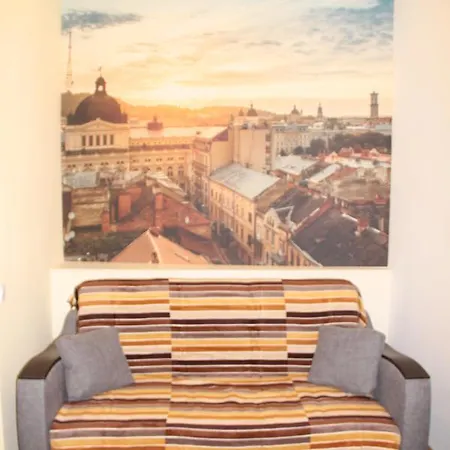 Apartment On Khorvatska Street *