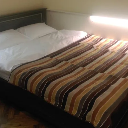 On Khorvatska Street Daire *